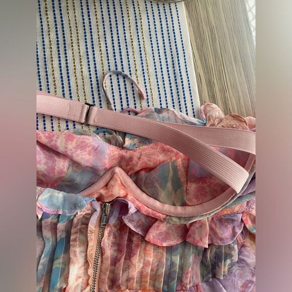 For love and lemons light multicolored dress with rods on the top part size XS - Picture 12 of 16